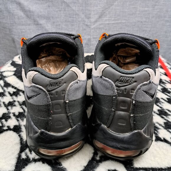 Size 11.5 NIKE Air Max 95 Halloween Black Orange Men Sneakers 609048-054 - Picture 4 of 12